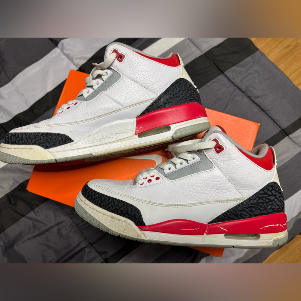 Jordan 3 Retro Fire Red - Picture 3 of 6